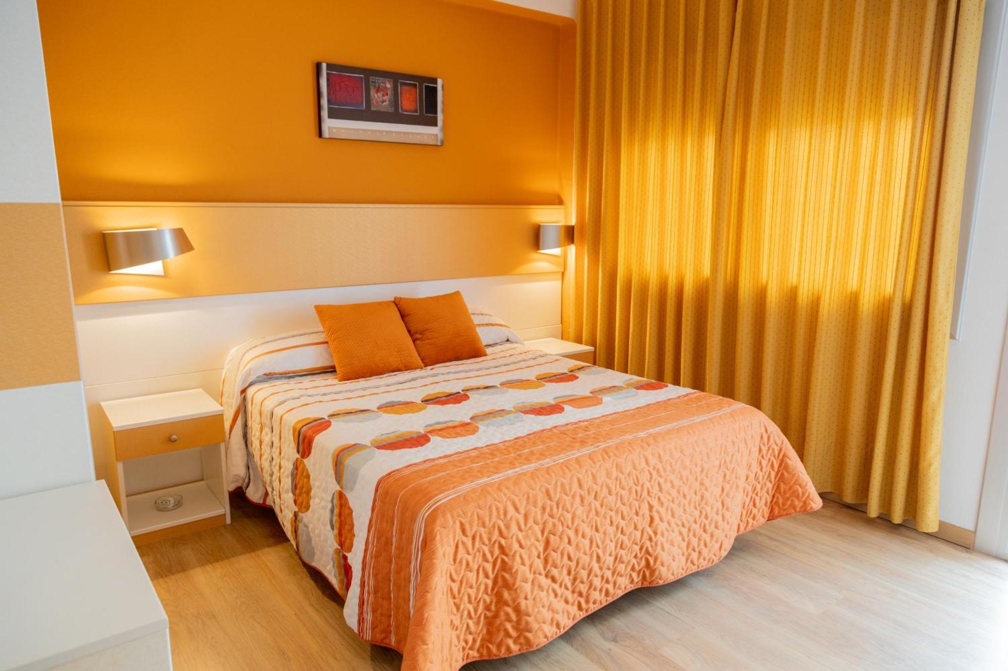 Hotel Playa Пеніскола Екстер'єр фото