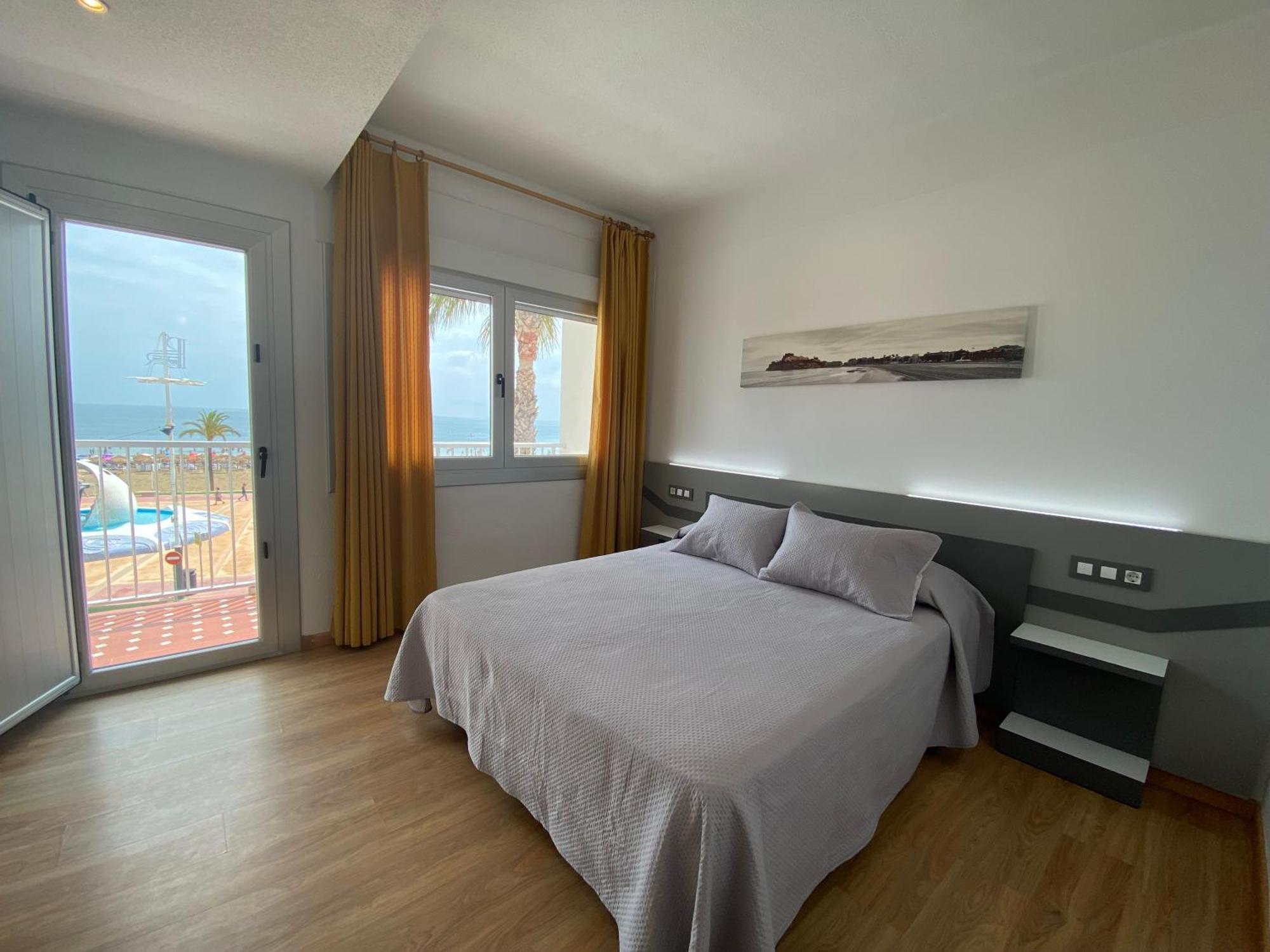 Hotel Playa Пеніскола Екстер'єр фото